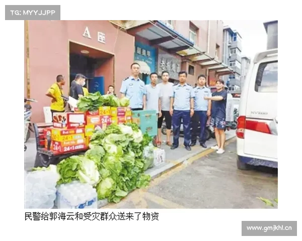 从果园到发运1小时内高效接力 2025年首批巫山脆李“鲜”达香港 从果园到发运1小时内高效接力 2025年首批巫山脆李“鲜”达香港