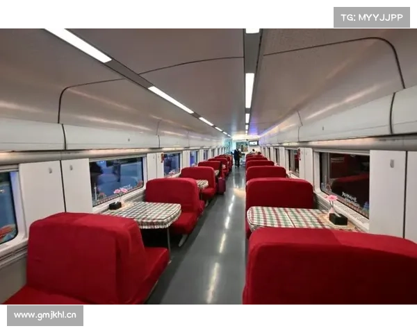 供不应求,“夕发朝至”的普速列车依然大受欢迎